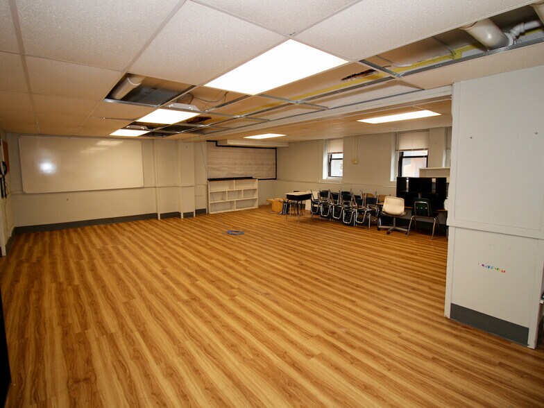 More Photos Of 115 Lewis Ave, Meriden Office Residential For Sale