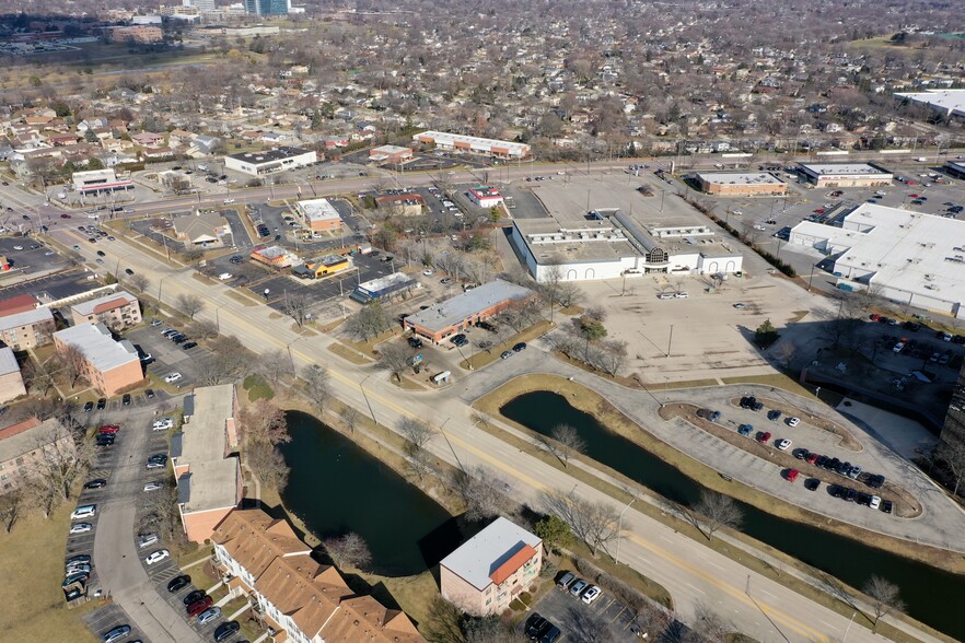 More Photos Of 5600 New Wilke Rd, Rolling Meadows Carwash For Sale