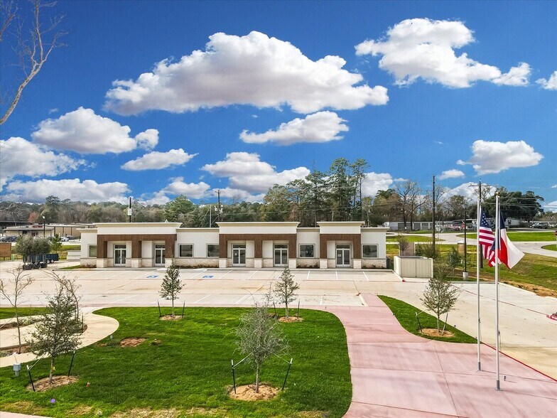 More Photos Of 14547 Lake Business Dr, Conroe Medical For Lease