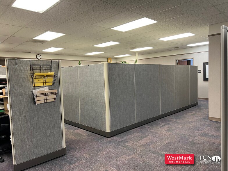 More Photos Of 1323 58th St, Lubbock Office For Lease