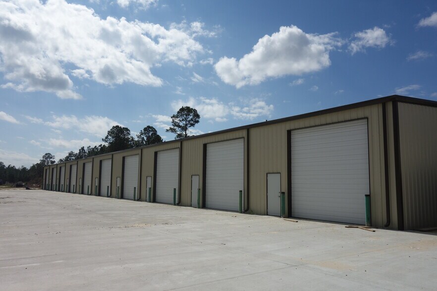 More Photos Of 69037 Sky Brook Rd, Mandeville Distribution For Lease