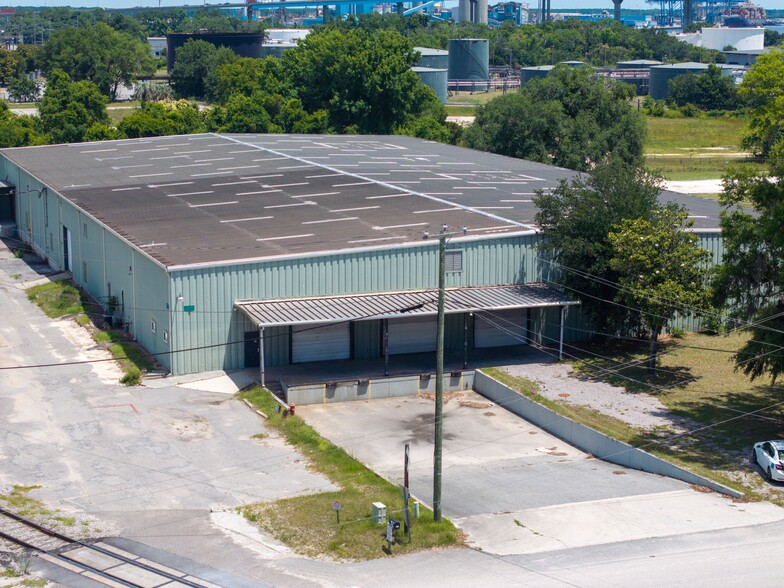 Primary Photo Of 1002 E Montague Ave, North Charleston Warehouse For Lease