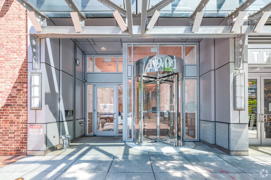 More Photos Of 1901 Pennsylvania Ave NW, Washington Office For Lease