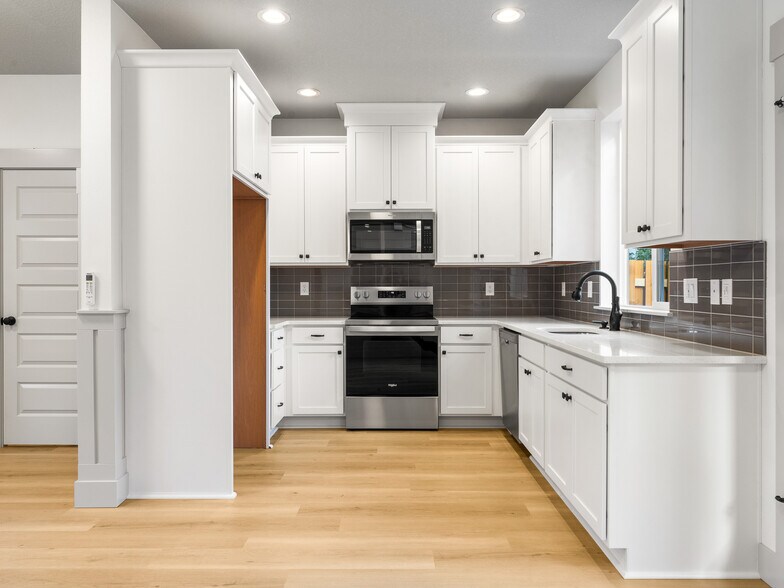 More Photos Of , Portland Specialty For Sale