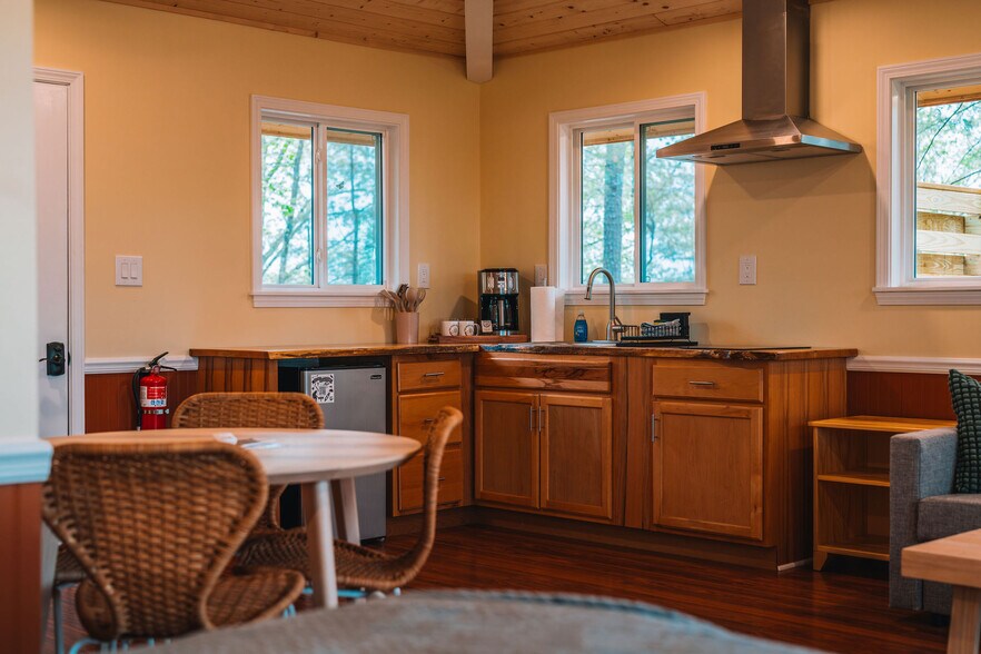 More Photos Of 250 Wood Thrush Lane, Rogers Specialty For Sale