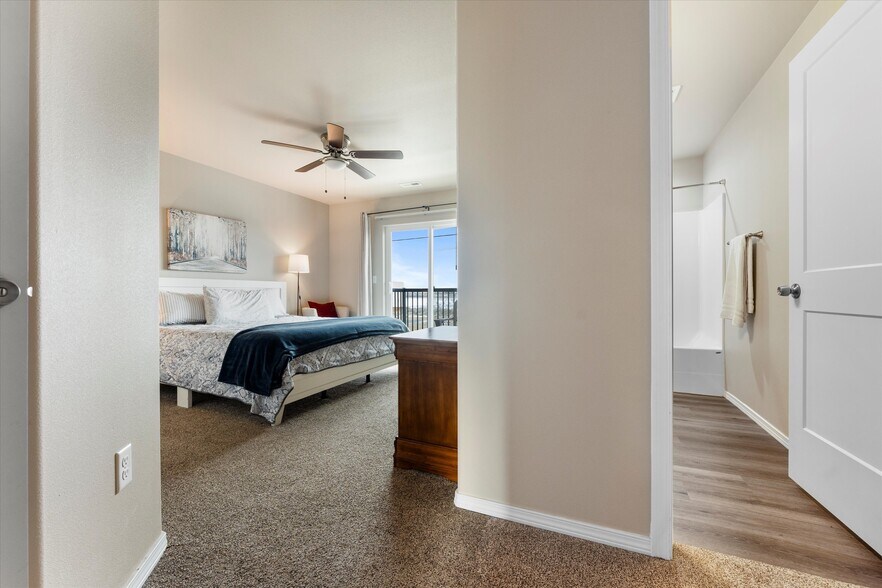 More Photos Of 2729 W Marina Dr, Moses Lake Apartments For Sale