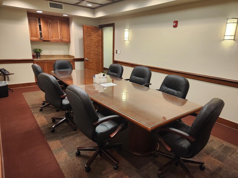 More Photos Of 1100 Frazier Dr, Augusta Office For Lease