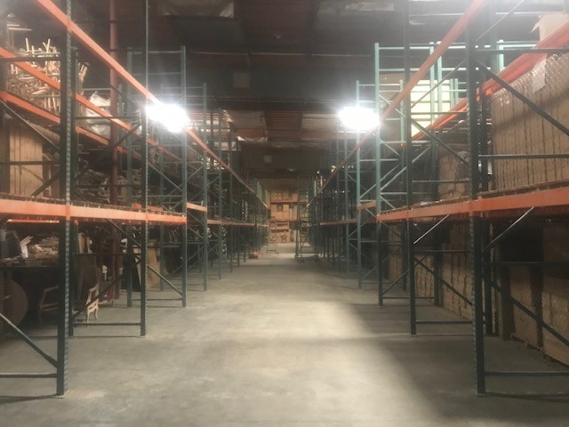 More Photos Of 711 E Rosecrans Ave, Los Angeles Manufacturing For Lease