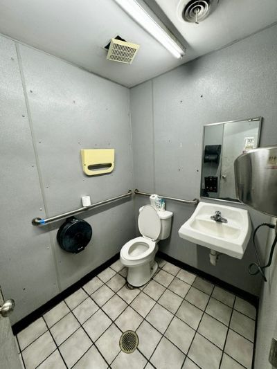 More Photos Of 2841 Cliff Gookin Blvd, Tupelo Service Station For Sale