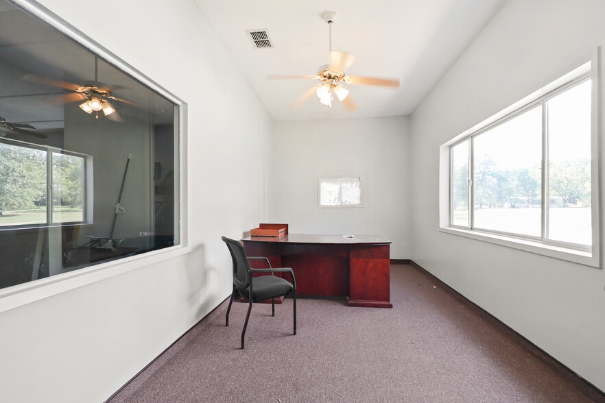 More Photos Of , Grapeland Unknown For Sale