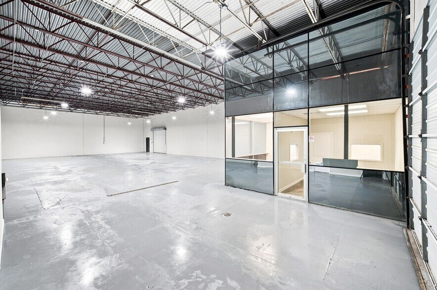 More Photos Of 1440 Cedar Post Ln, Houston Warehouse For Sale