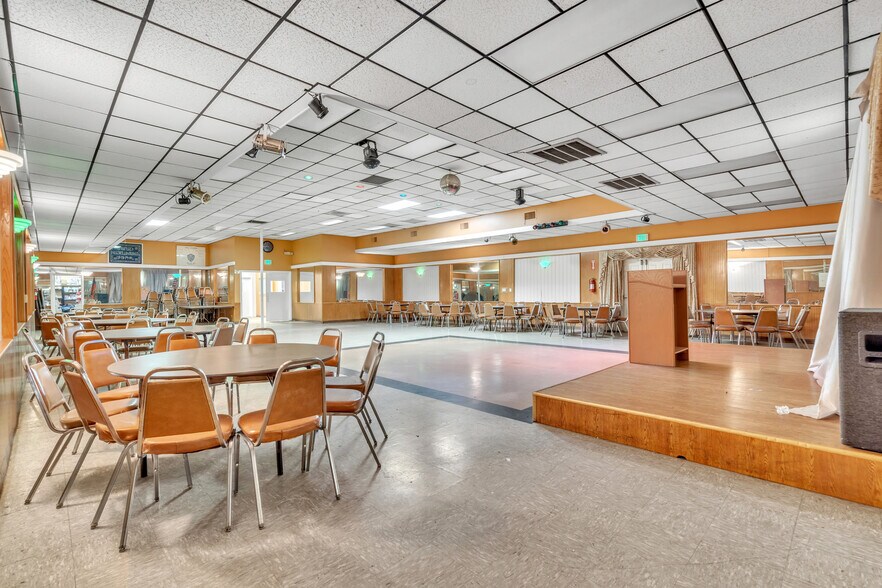 More Photos Of 463 Martelo Ave, Pasadena Office For Sale