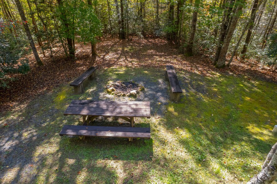 More Photos Of 1105 Fall Creek Rd, Purlear Specialty For Sale