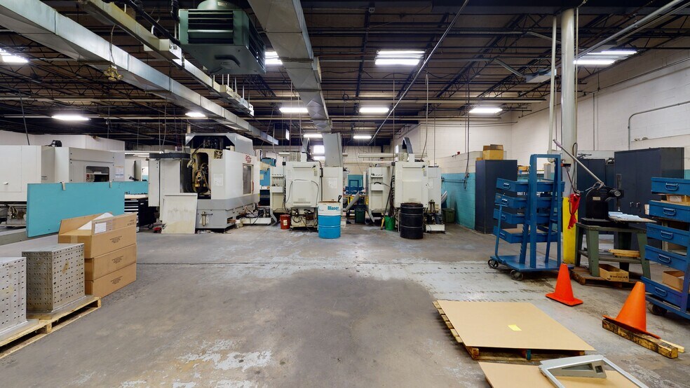 More Photos Of 1085 Industrial Blvd, Southampton Manufacturing For Sale
