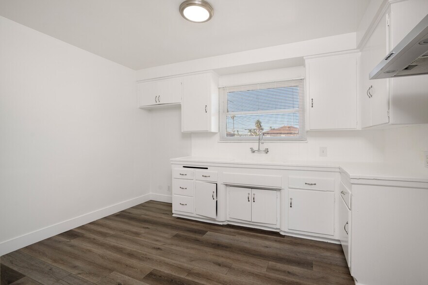 More Photos Of 6509 Brynhurst Ave, Los Angeles Apartments For Sale