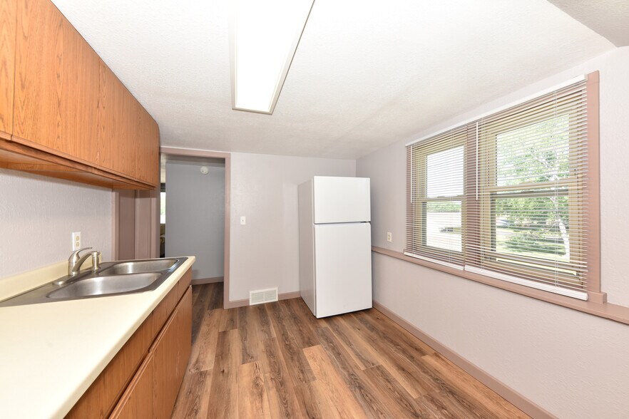 More Photos Of N96W20275 County Line Rd, Menomonee Falls Multifamily For Sale
