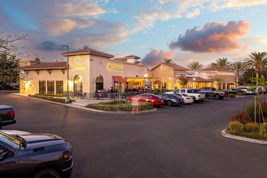 More Photos Of 660 Ventura Blvd, Camarillo Storefront For Sale