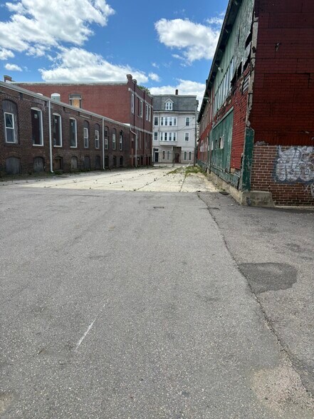 More Photos Of 565 N Main St, Woonsocket Warehouse For Sale