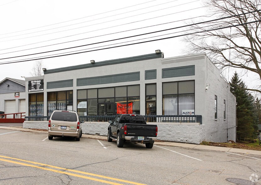 Primary Photo Of 13630 Main St, Bath Office Residential For Lease