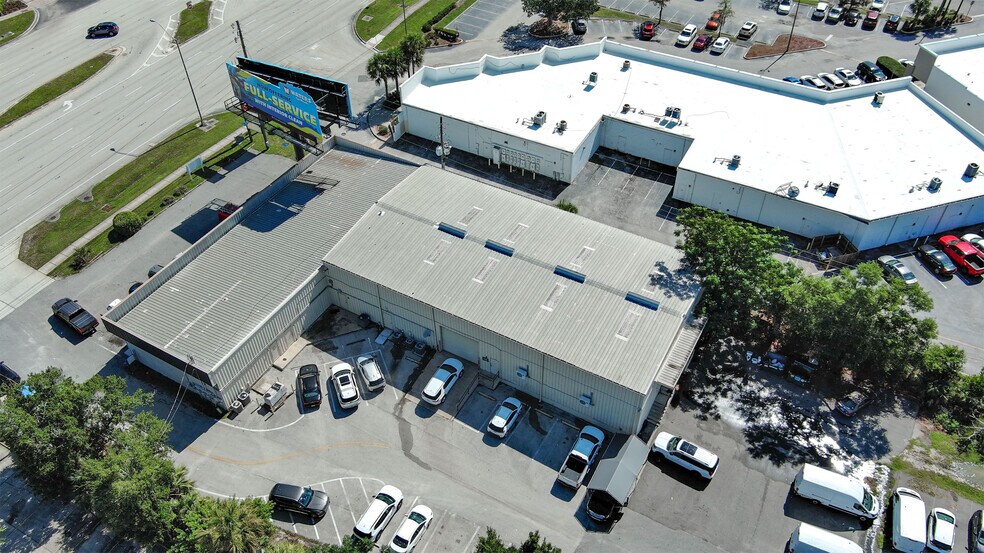 More Photos Of 2182-2188 E Semoran Blvd, Apopka Flex For Lease