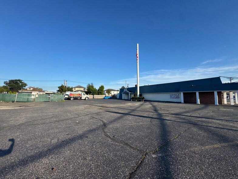 More Photos Of 791 Main St, Farmingdale Loft Creative Space For Sale