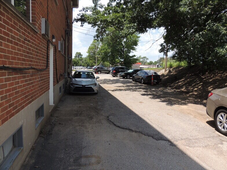 More Photos Of 2350-2358 Mccausland Ave, Saint Louis Apartments For Sale