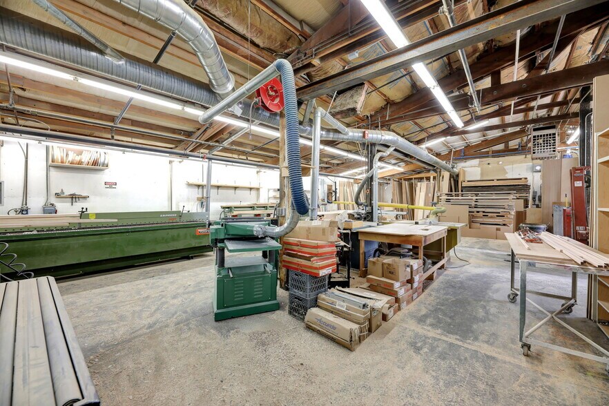 More Photos Of 1063 Beach Ave, Marysville Warehouse For Sale