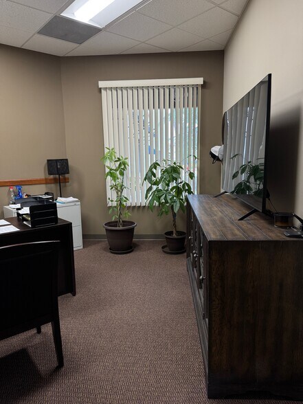 More Photos Of 5256 S Mission Rd, Bonsall Storefront Retail Office For Lease