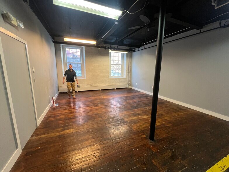 More Photos Of 2 Main St, Biddeford Unknown For Lease