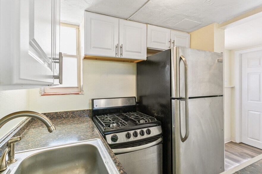 More Photos Of 1195 Birch St, Denver Apartments For Sale