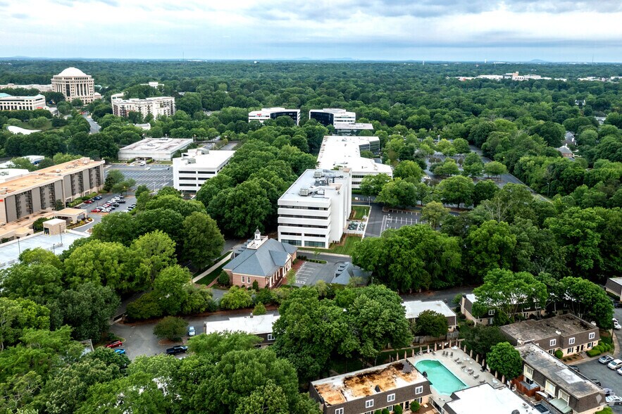 More Photos Of 2115 Rexford Rd, Charlotte Office For Lease