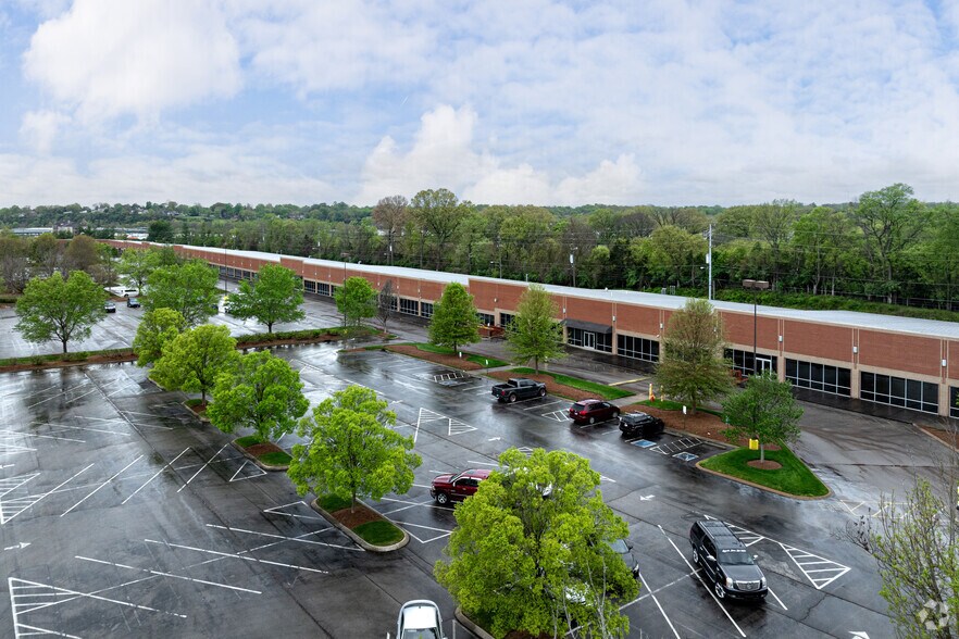 More Photos Of 2501 McGavock Pike, Nashville Office For Sale
