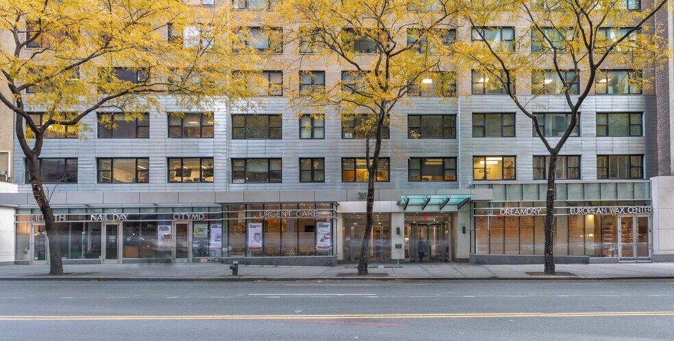 More Photos Of 330 W 58th St, New York Apartments For Lease