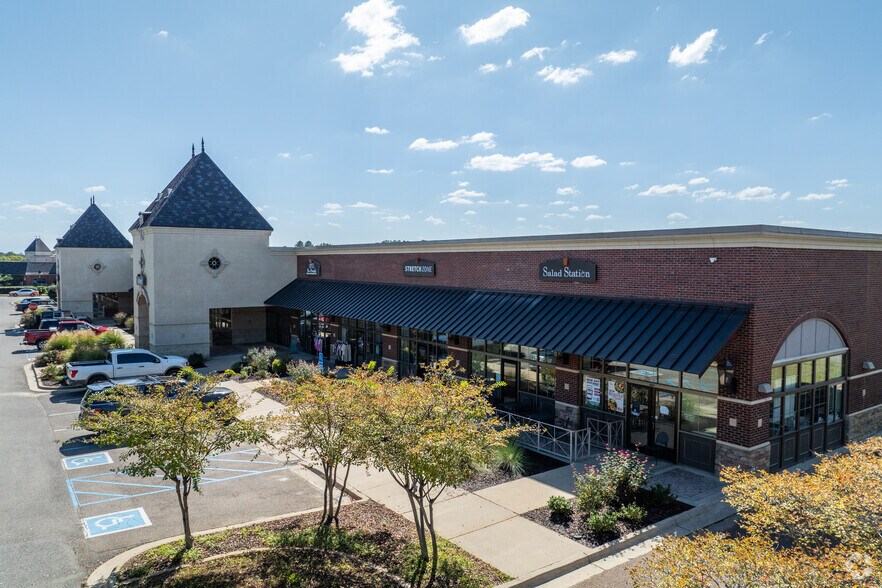 More Photos Of 119 Colony Crossing Way, Madison General Retail For Lease