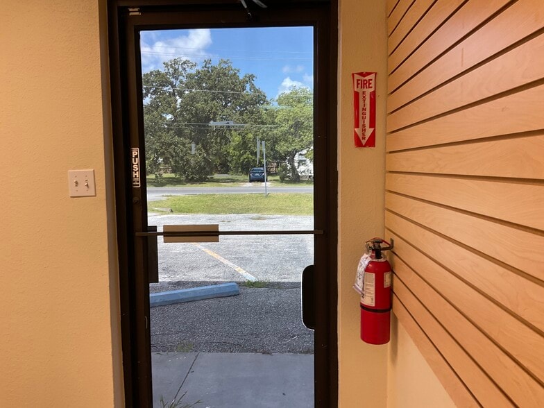 More Photos Of 200 N Broadway St, La Porte Warehouse For Lease