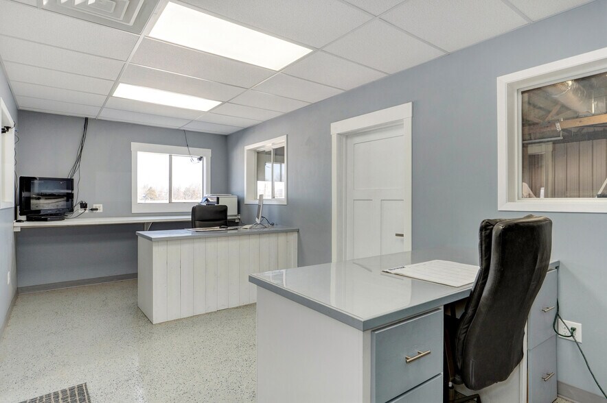 More Photos Of 972 US Highway 60 S, Billings Industrial For Sale