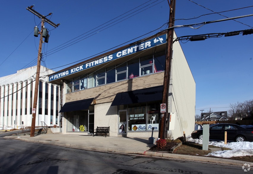 Primary Photo Of 4707-4711 Chase Ave, Bethesda Freestanding For Sale