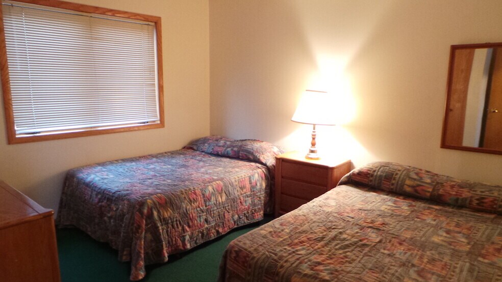 More Photos Of N9600 M64, Marenisco Hotel For Sale