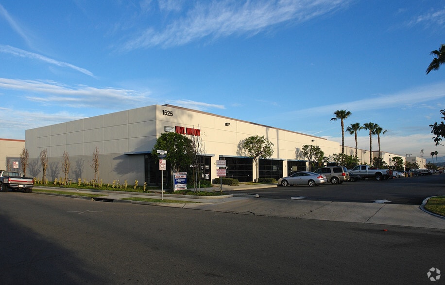 More Photos Of 1525 N Endeavor Pl, Anaheim Warehouse For Lease