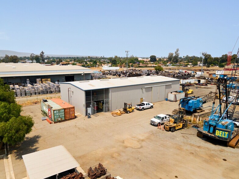 More Photos Of 8375 S Almeria Ave, Fontana Contractor Storage Yard For Lease