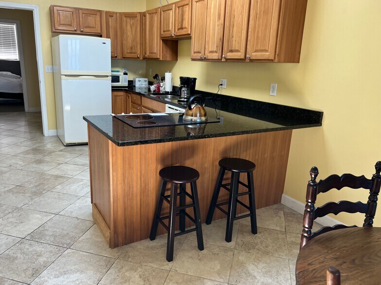 More Photos Of 69 Johnson St, Lubec Hotel For Sale