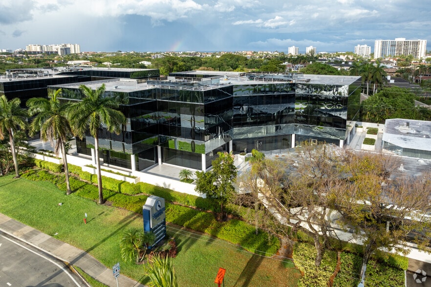 More Photos Of 4800 N Federal Hwy, Boca Raton Unknown For Lease