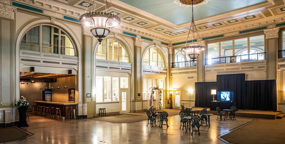 More Photos Of 404 N Main St, Oshkosh Office For Lease