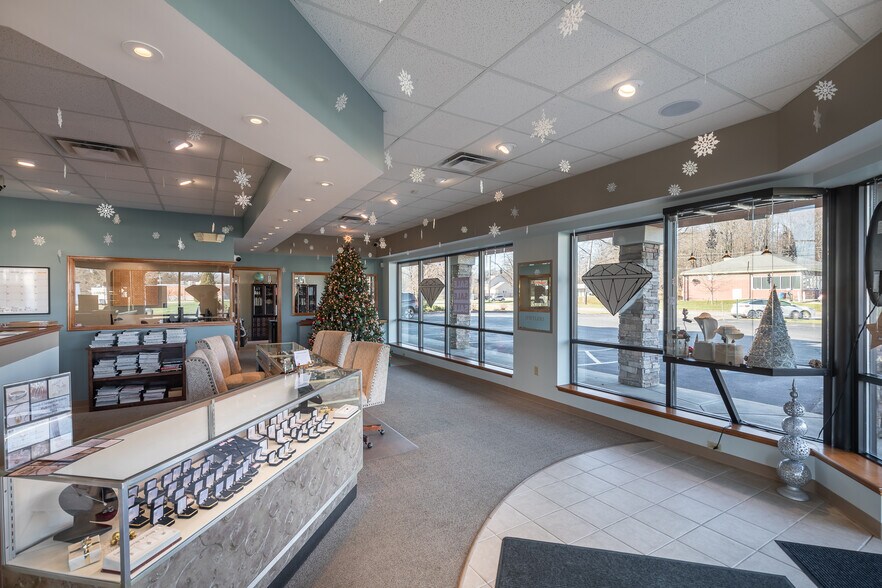 More Photos Of 26000 Chardon Rd, Richmond Heights Freestanding For Sale