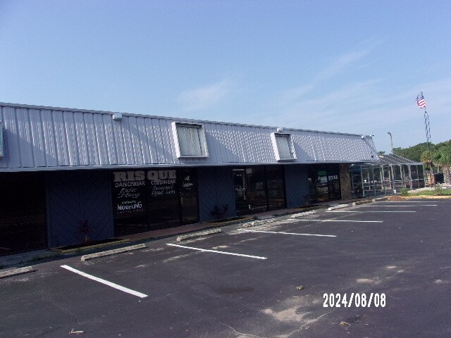 More Photos Of 8510 State Road 52, Hudson Storefront For Sale