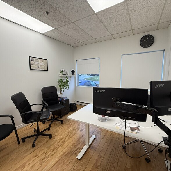 More Photos Of 20-24 Akerley Blvd, Dartmouth Distribution For Lease