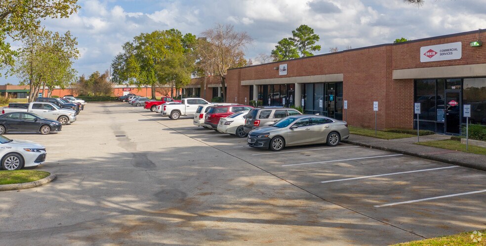 More Photos Of 15621 Blue Ash Dr, Houston Light Distribution For Lease