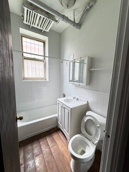 More Photos Of , Chicago Multifamily For Sale