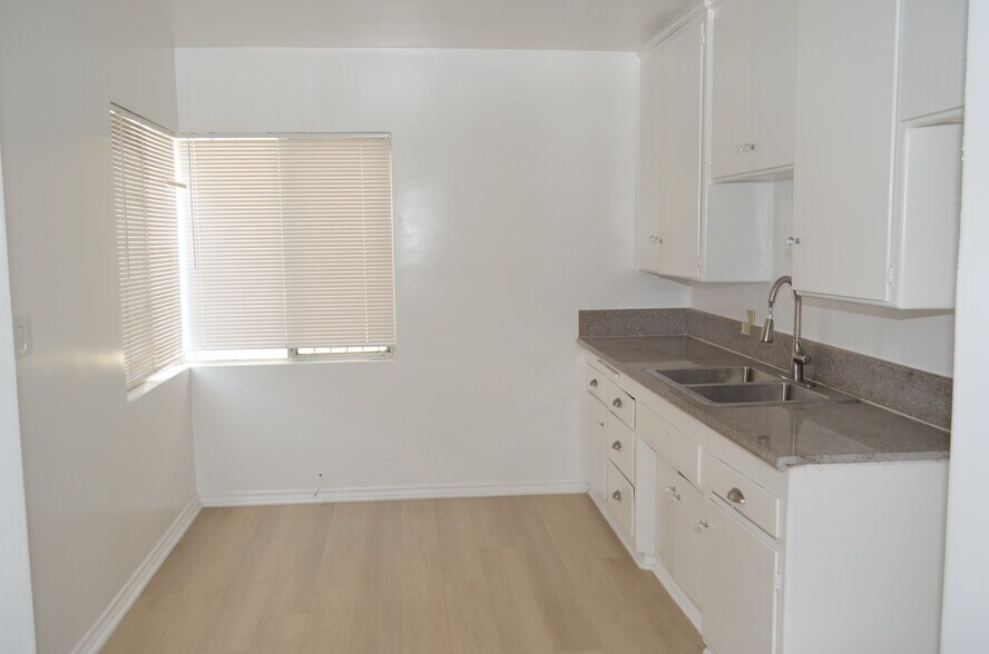 More Photos Of 749 S Berendo St, Los Angeles Apartments For Sale