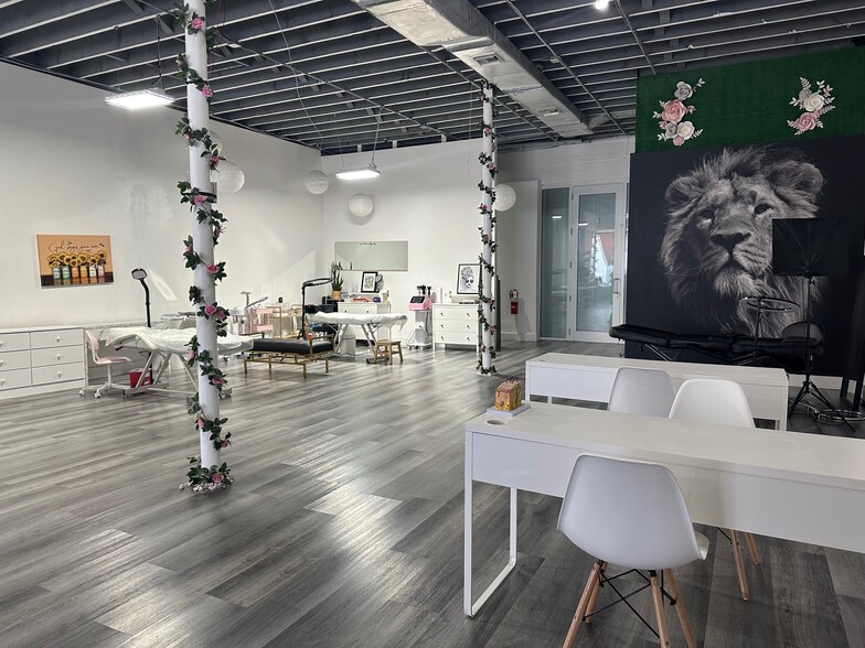 More Photos Of 12343-12345 W Dixie Hwy, North Miami Storefront For Lease